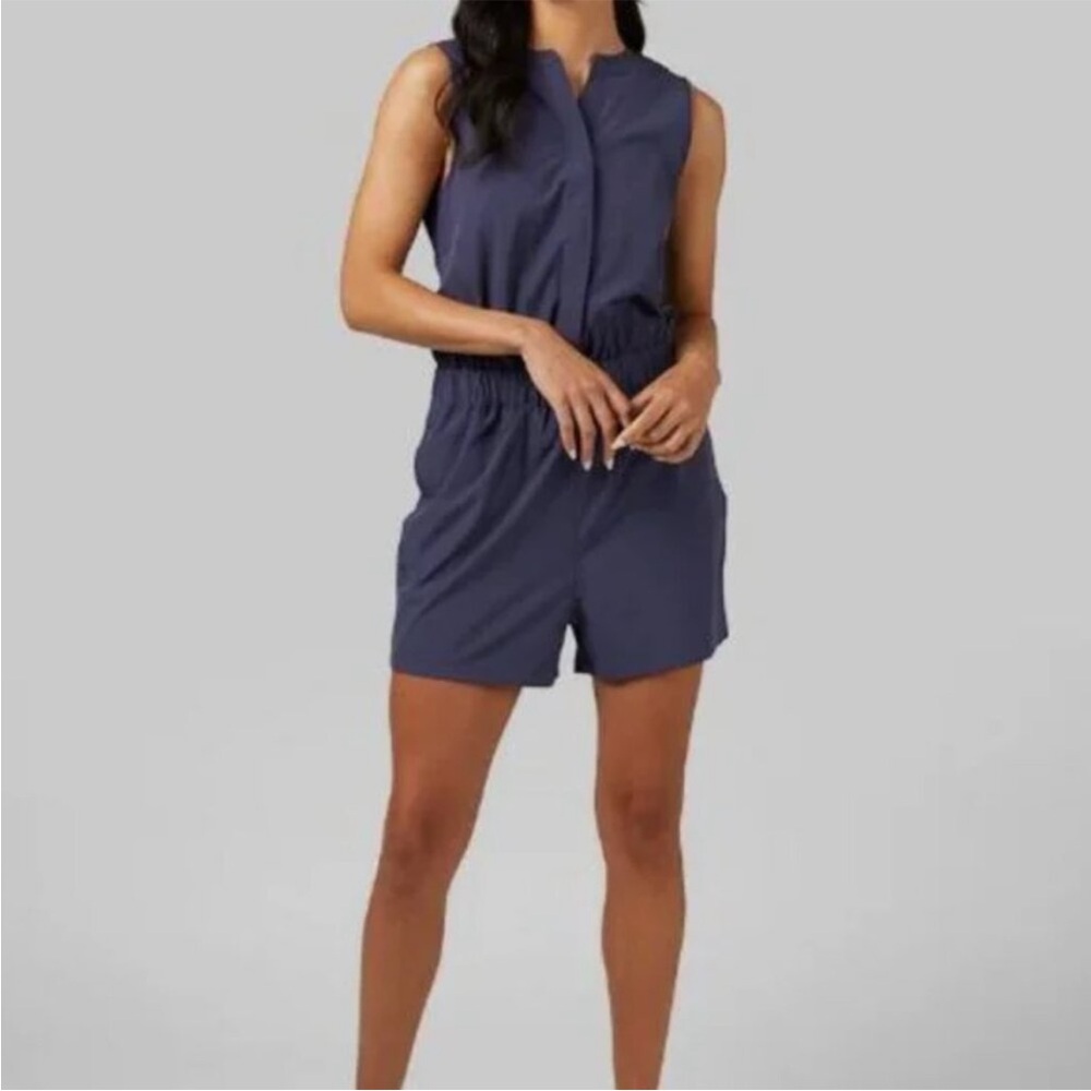 NWT XS 32 Degrees Ash Blue Lightweight cinch waist Sleeveless Romper w/pockets
